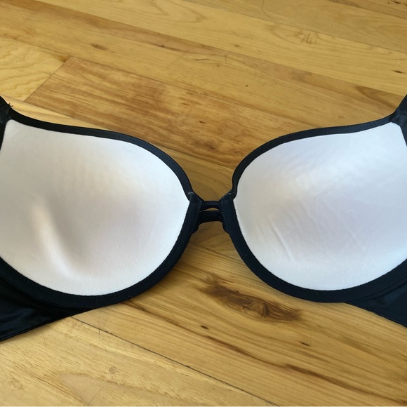 Victoria’s Secret Padded Push-up Convertible Bra - Picture 6 of 7